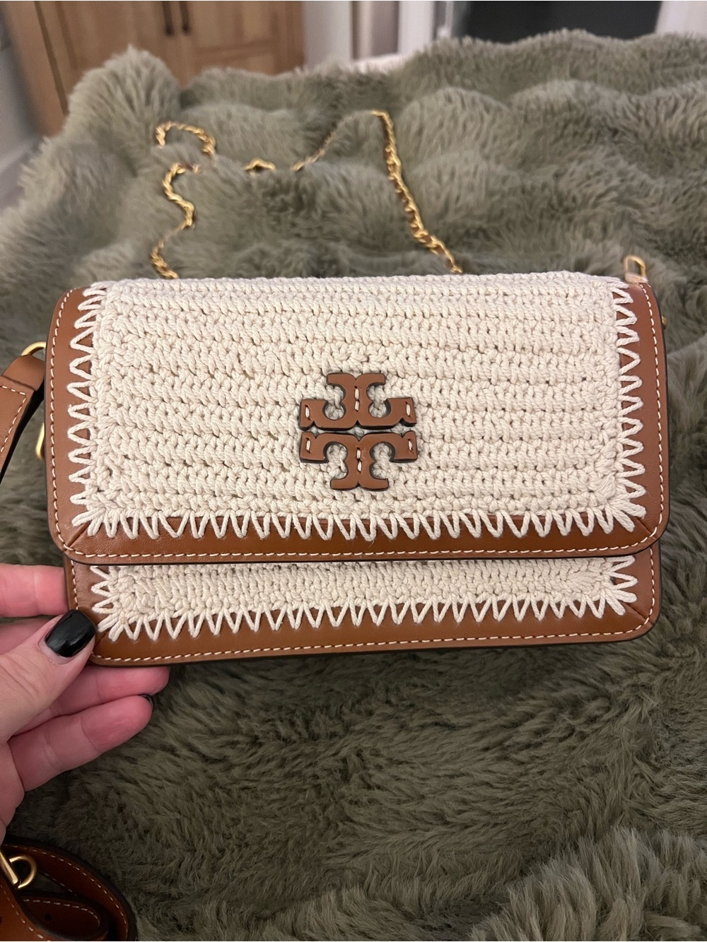 NWT Tory Burch Cream Britten Crochet Crossbody with Tan Leather Trim